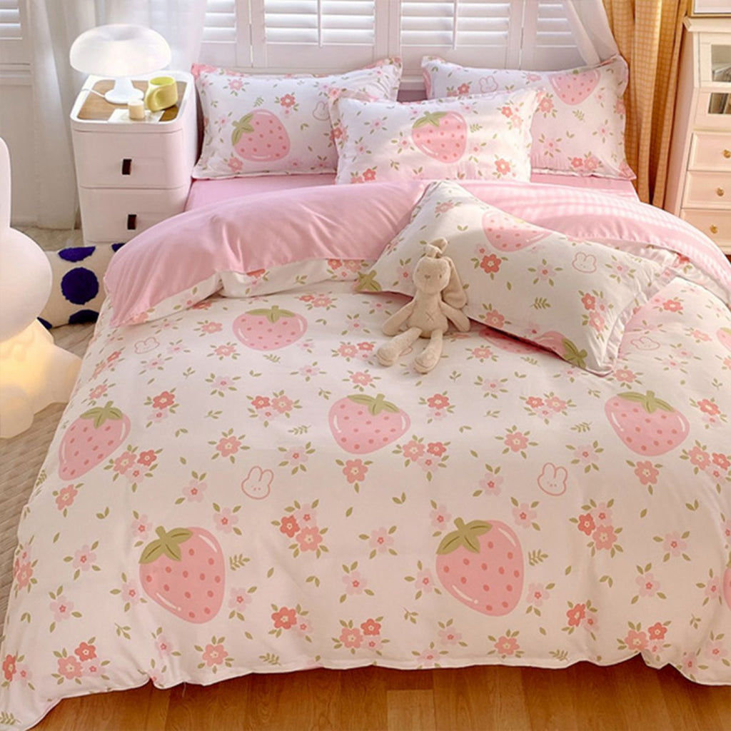 3 Piece Strawberry Duvet Cover Set Strawberry Print Bedding for Home Bedroom Decor Microfiber Quilt Cover Gifts Full Size(temu can only be self-picked up)