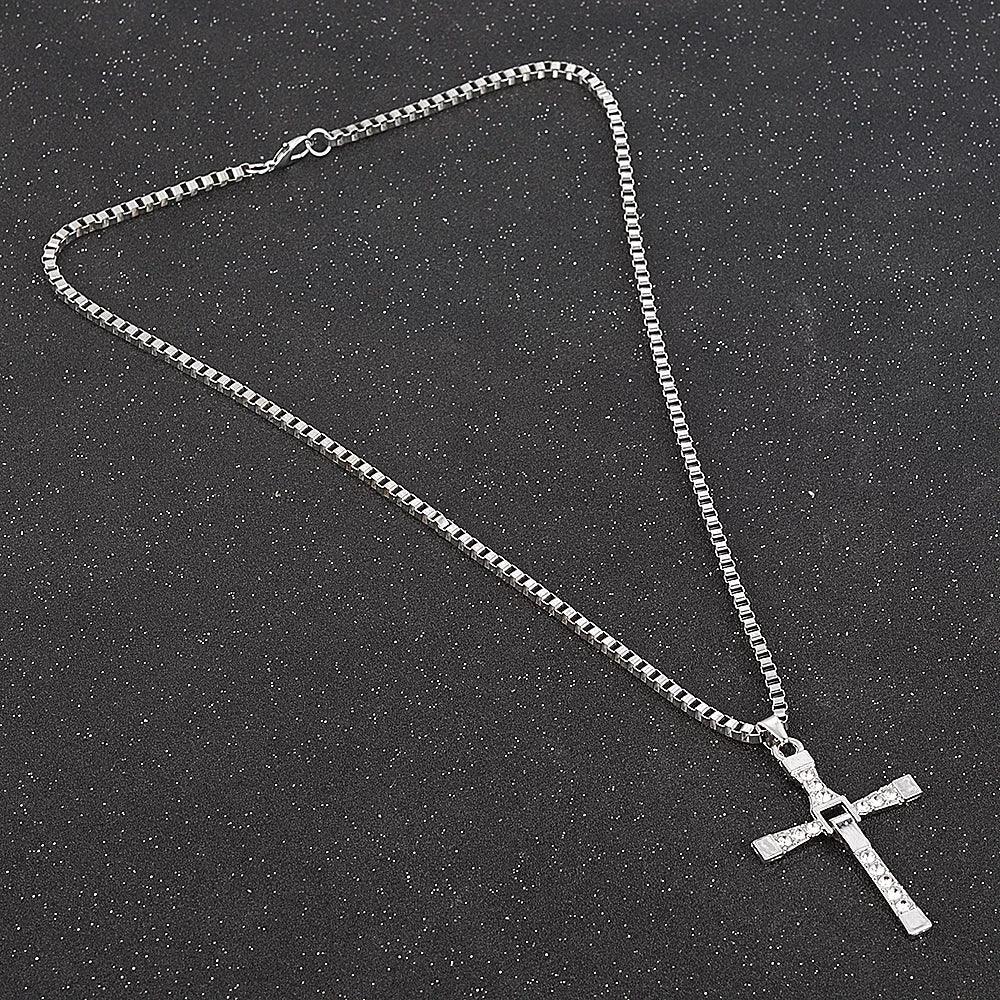 Fashion Choker Necklaces for Women 2022 Gun Cross Pendant Crystal Rhinestone Chain Necklace Women Men Punk Chains Jewelry Gift