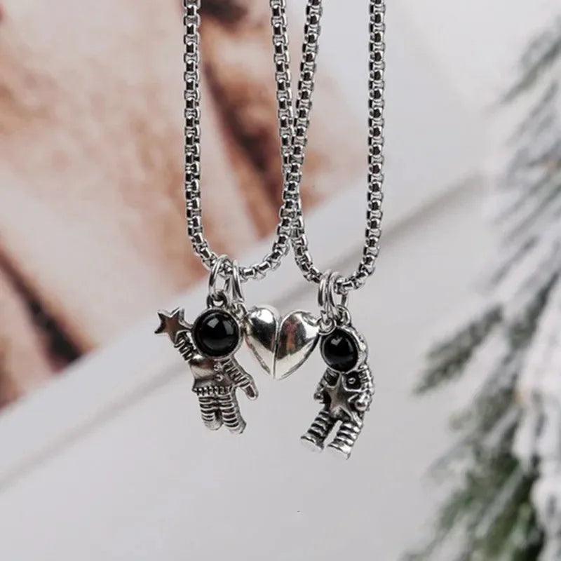 2PCS Antique Silver-plated Necklace Couple Vintage Style League of Legends Peripheral Sheep and Wolf Pendant Jewelry-802004