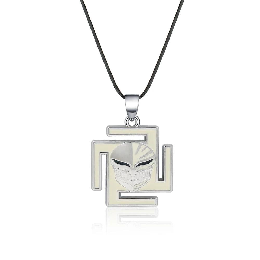 Anime Bleach Quincy Ishida Uryuu Necklace Cosplay Alloy Choker Chain Ginrei Gojiaku Amulet Pendant Necklace Jewelry Accessories