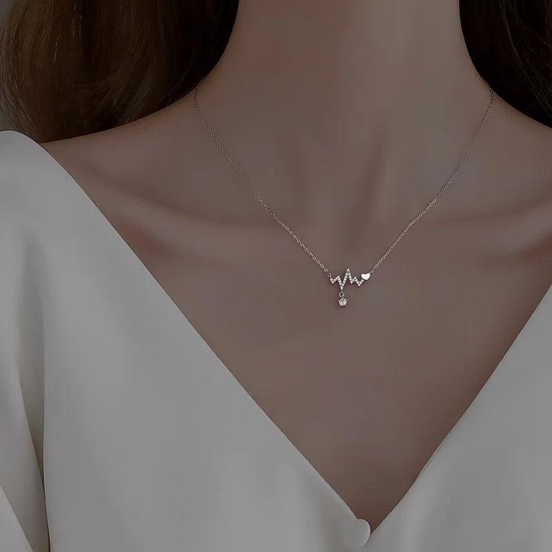New Wine Red Cherry Gold Colour Pendant Necklace For Women Personality Fashion Necklace Wedding Jewelry Birthday Gifts