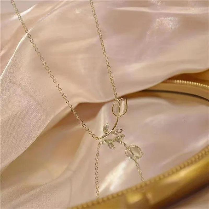 New Wine Red Cherry Gold Colour Pendant Necklace For Women Personality Fashion Necklace Wedding Jewelry Birthday Gifts
