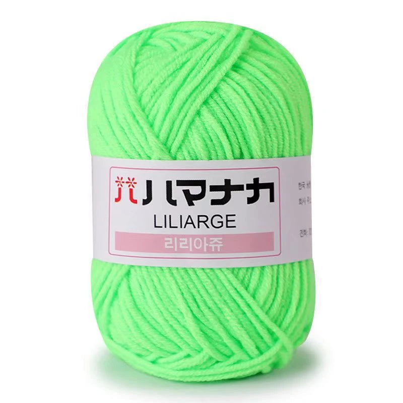 Soft Milk Cotton Knitting Yarn 25g Anti-Pilling High Quality 4ply Crochet Yarn for Scarf Sweater Hat and Doll Craft