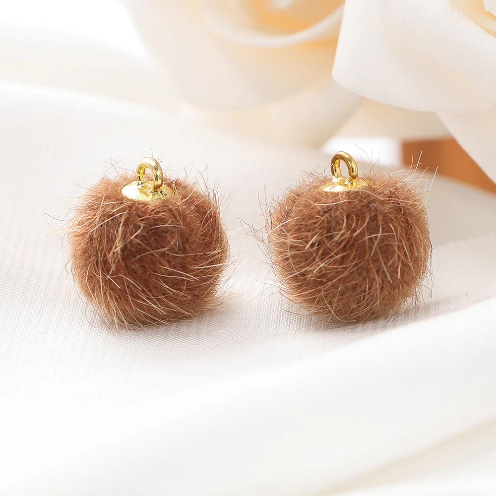 10pcs Plush Fur Covered Ball Beads Charms Pompom Beads Pendant for DIY Necklace Earring Bracelet Pendant Jewelry Making Supplies