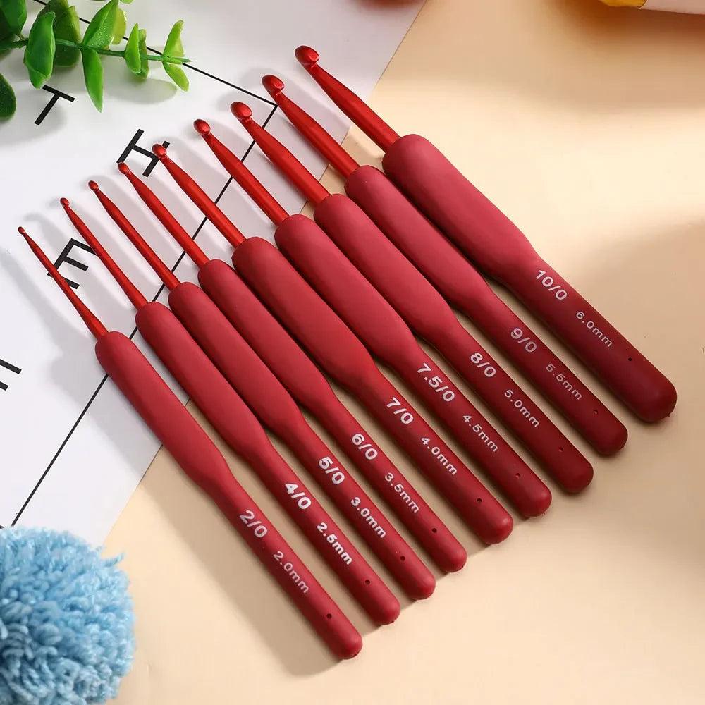 Red crochet DIY handmade weaving tool, aluminum oxide crochet, wool needle bag, silicone anti slip crochet wholesale