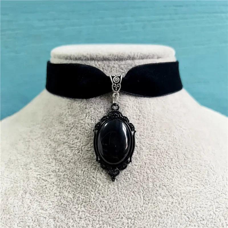 Gothic Vampire Cameo Pendant Choker Velvet Necklace for Women Fashion Pagan Witchcraft Jewelry Girls Gifts Creative Punk Choker