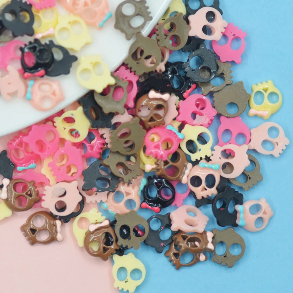 50pcs 8*9mm Resin Skull Nail Art Deco Embellishments Halloween Skull Decoration Miniatures Crafts