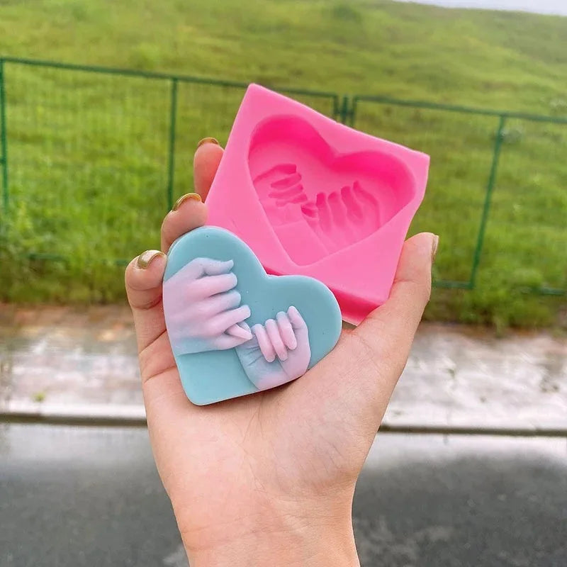 New DIY Hand In Hand Silicone Soap Mold Birthday Cake Decoration Baking Tool 3D Love Heart Chocolate Biscuit Candle Making Kit