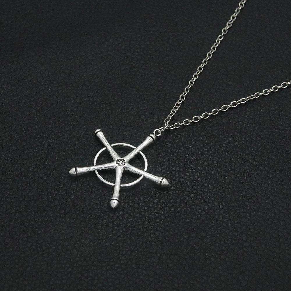 Anime Bleach Quincy Ishida Uryuu Necklace Cosplay Alloy Choker Chain Ginrei Gojiaku Amulet Pendant Necklace Jewelry Accessories
