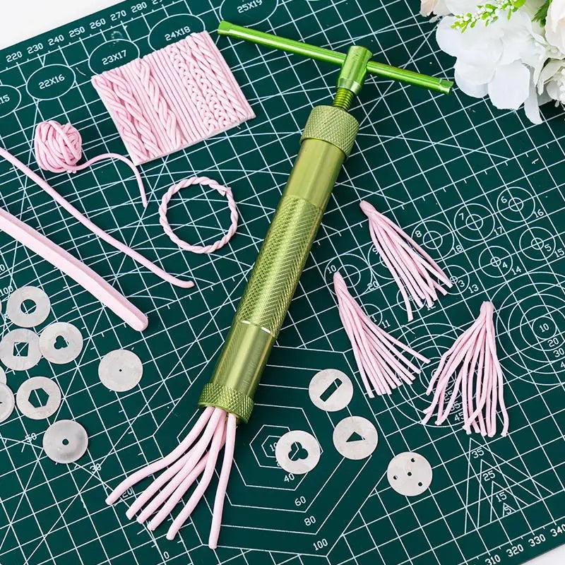 Pottery extruder Rotary extruder Fancy DIY fondant extruder Cake decoration lace sugar brand model doll extruder baking tools