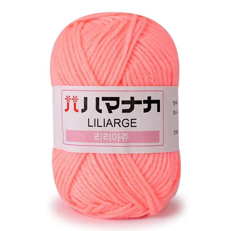 Soft Milk Cotton Knitting Yarn 25g Anti-Pilling High Quality 4ply Crochet Yarn for Scarf Sweater Hat and Doll Craft