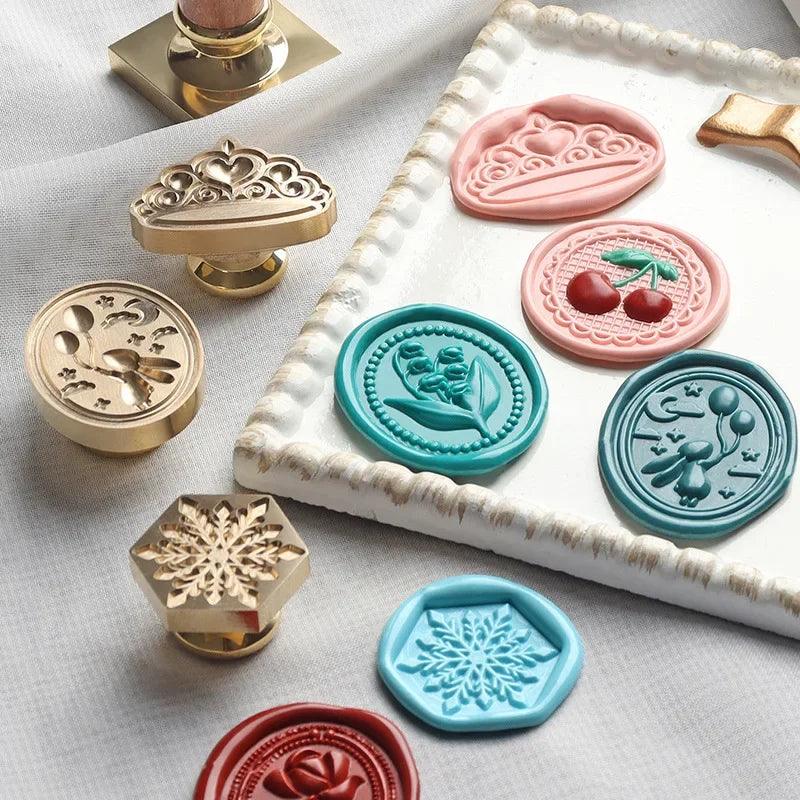Fire Paint Seal Stamp Retro Wax Seal Embossed Stamp Antique Sealing Stamp Flower Envelope Invitation DIY  Decoration