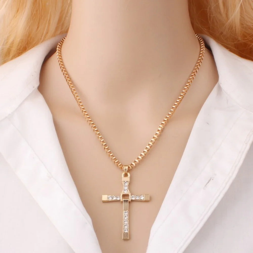 Classic Rhinestone Sliver Color Pendant Men Crystal Jesus Cross Necklace Activity Male Gift Jewelry Wholesale Dropshipping