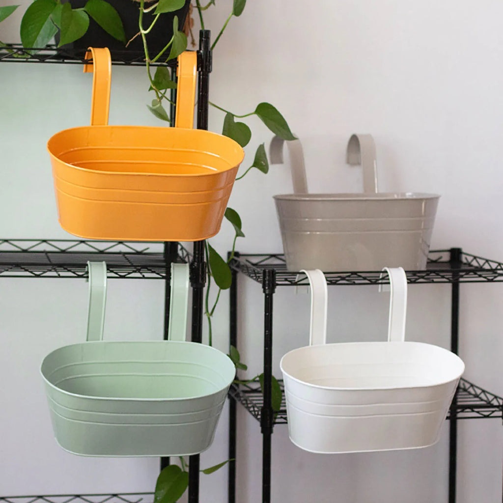 Home Oval Metal Plant Flower Pot Fence Balcony Garden Hanging Planter Pots
