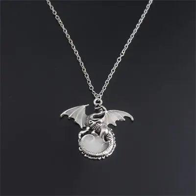 Fire and Blood House Targaryen Dragon Necklace A Song of Ice and Fire Metal Pendant Necklace for Women Men Fans Choker Jewelry