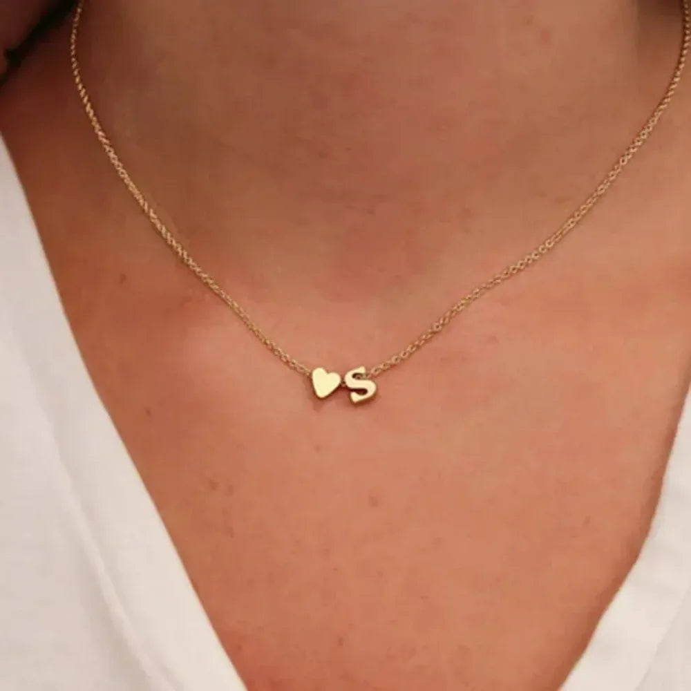 Fashion Tiny Heart Dainty Initial Necklace Gold Silver Color Letter Name Choker Necklace for Women Pendant Jewelry Gifts A0008