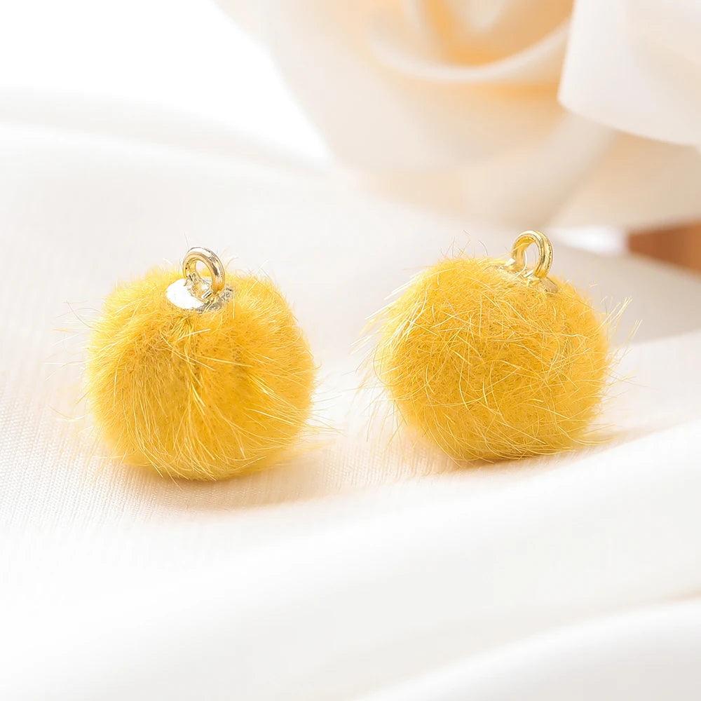 10pcs Plush Fur Covered Ball Beads Charms Pompom Beads Pendant for DIY Necklace Earring Bracelet Pendant Jewelry Making Supplies