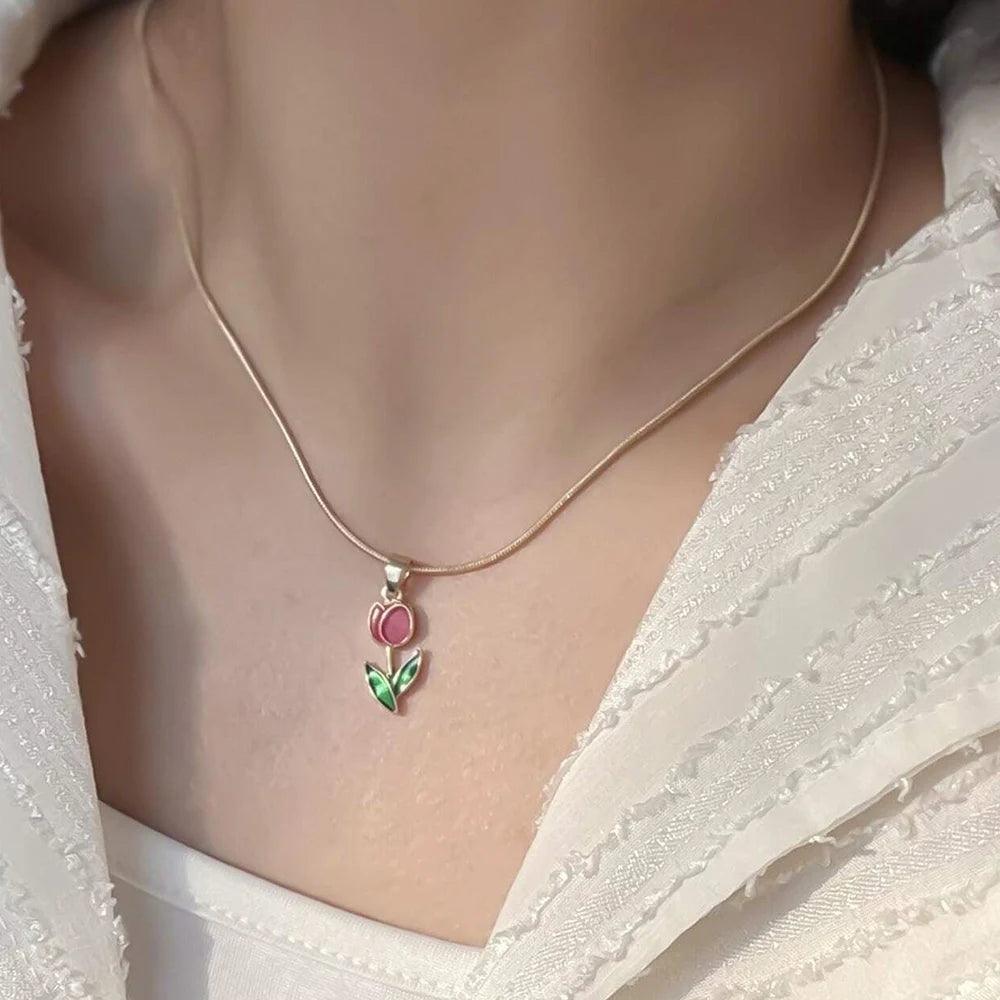 Purple Flower Green Leaf Pendant Necklace For Women Tulip Flower Girls Cute Necklace Gorgious Daily Wear Fashion Jewelry