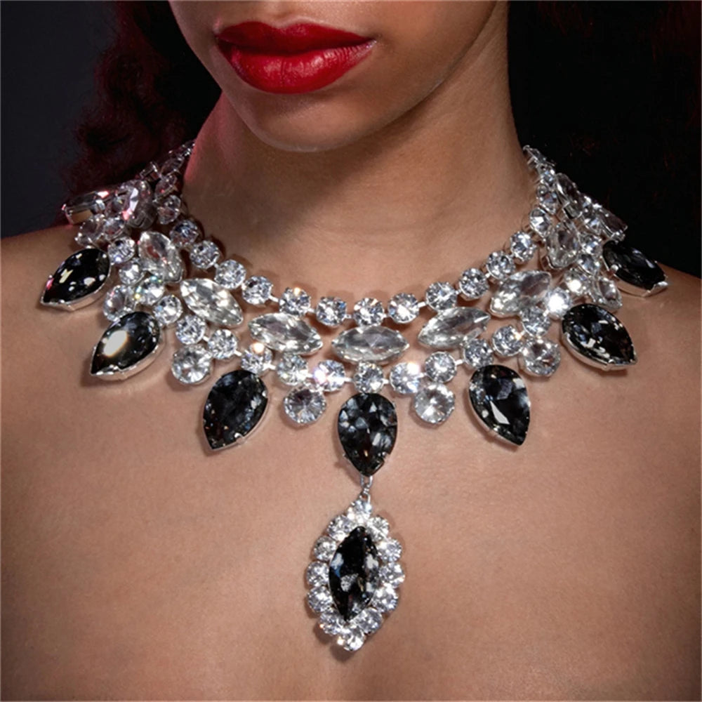 Exaggerated AB Crystal Pendant Large Necklace Women's Luxury Shiny Bridal Wedding Party Rhinestone Jewelry Necklace Accessories