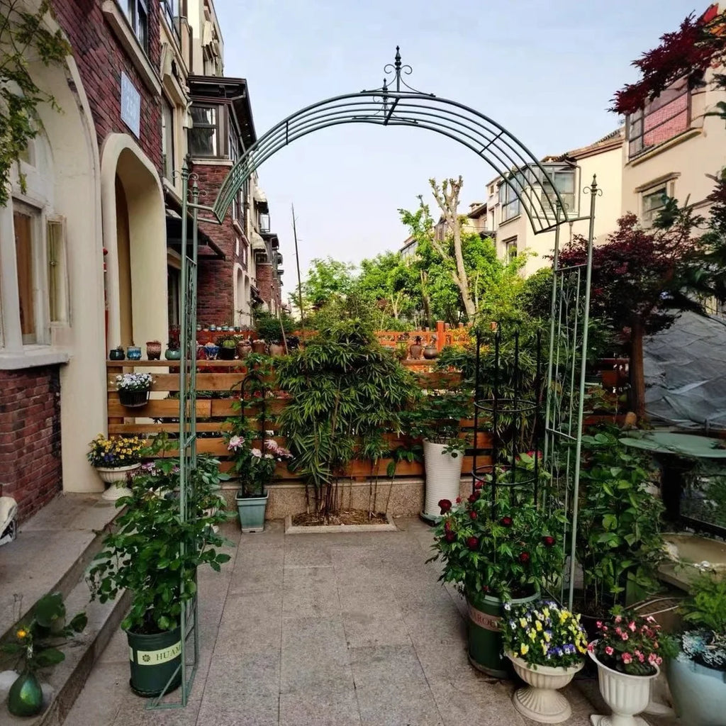 1.5M Metal Wedding Arch Garden Arbor for Lawn Backyard Patio Party Trellis for Various Climbing Plants Roses Vines