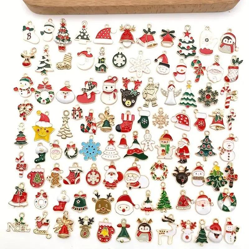 Randomly 30/50 pieces of mixed color Christmas style patterned enamel alloy small pendant jewelry making accessories DIY access