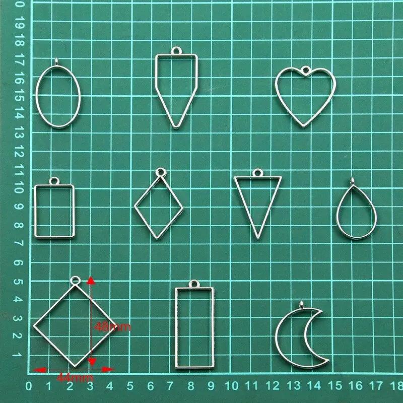 30pcs Metal Geometric Hollow Frame Pendant Charm UV Epoxy Resin Craft Bezel For DIY Jewelry Making Accessories