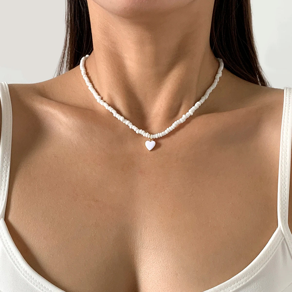 Small Seed Beads with Heart Pendant Necklace for Women Trendy Ladies Beaded Chain on Neck Choker Collar 2024 Fashion Jewelry Acc