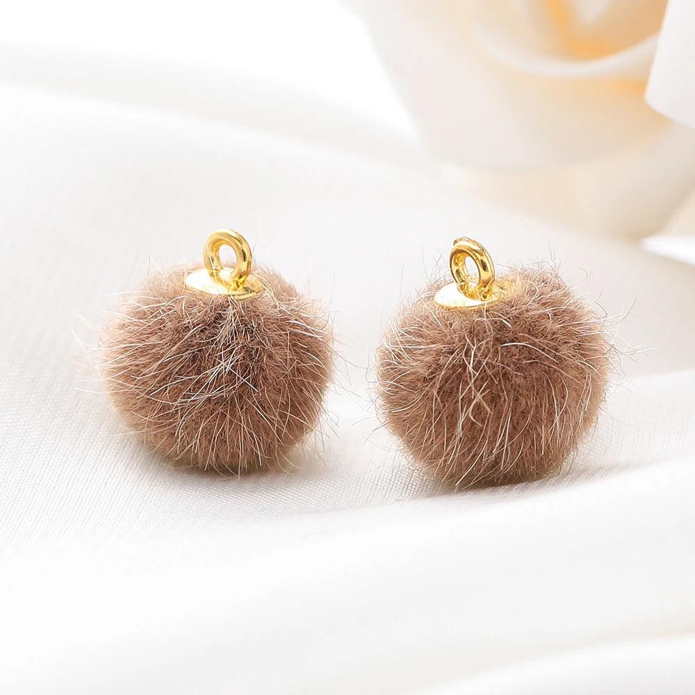 10pcs Plush Fur Covered Ball Beads Charms Pompom Beads Pendant for DIY Necklace Earring Bracelet Pendant Jewelry Making Supplies