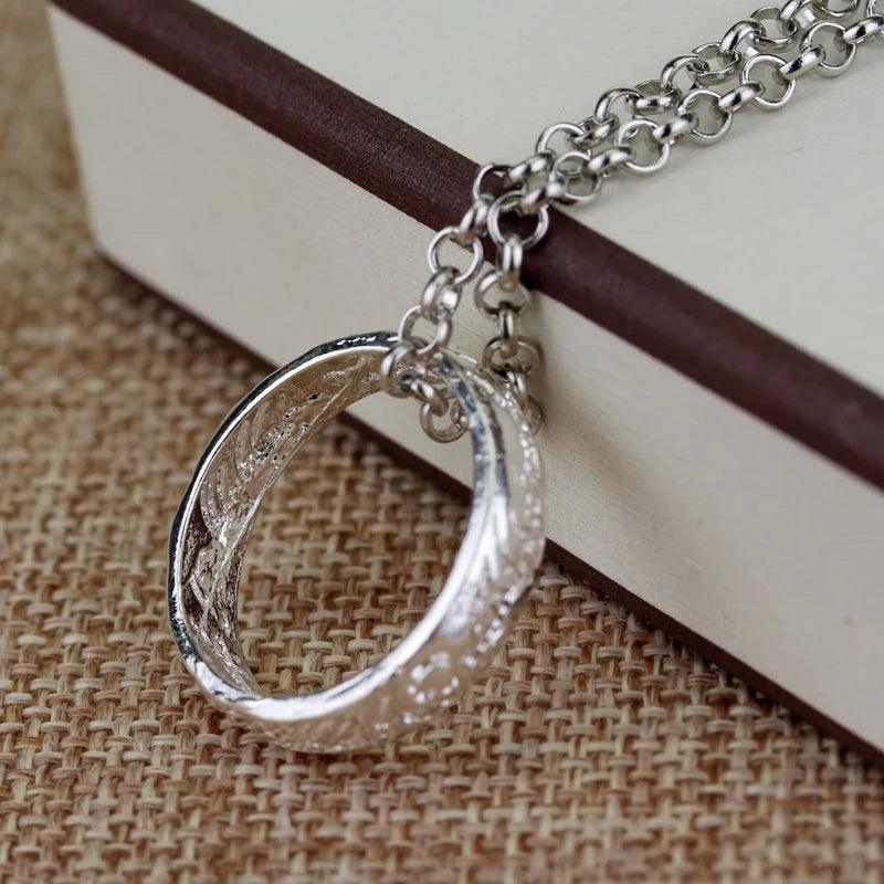Movie The Lord Arwen Evenstar Necklace Elf Princess Arwen Twilight Star Crystal Pendant Necklaces for Women Choker Jewelry Gift