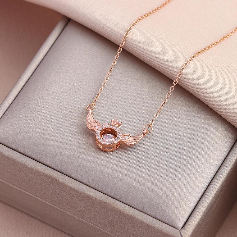New In Sweet Sexy Beating Heart Series Pendant Necklaces For Women Luxury Fashion Female Stainless Steel Clavicle Chain Jewelry