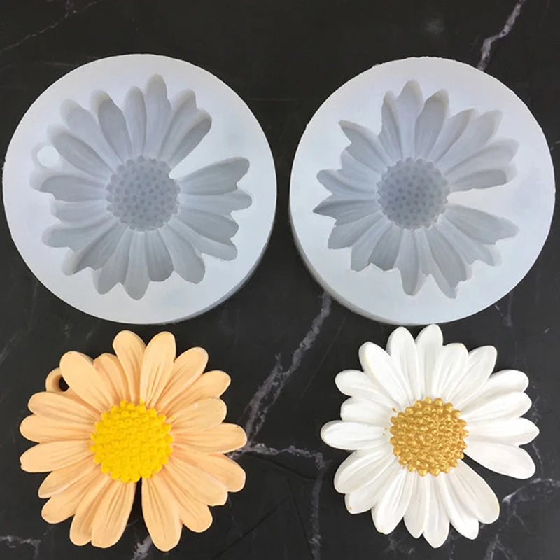 Daisy Chamomile Flower Silicone Mold With Hole Car Aromatherapy Epoxy Handmade Soap Candle Mold DIY Decoration Candy Icing Mould