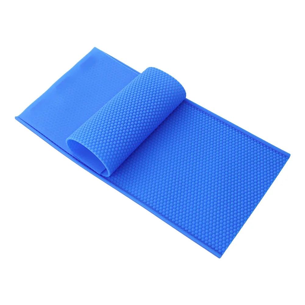 2pc Beeswax Honeycomb Mold Flexible Beeswax Embosser Machine Mold Soft Silicone Honeybee Wax Flake Nest Base Mold for Beekeepers