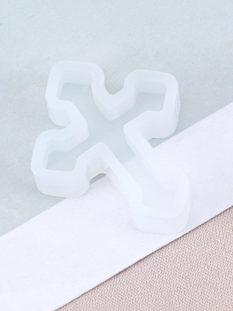 1PC 3x3.7cm Cross Pendant Silicone Mold DIY Epoxy Resin Mold Keychain Pendant for Jewelry Making DIY Crystal Crafts Casting Tool