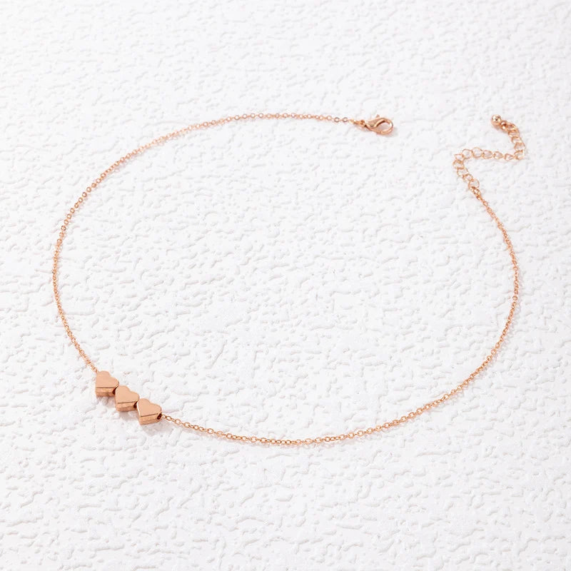 Fashion Tiny 3 Colors Heart Charms Pendant Necklaces for Women Sweetheart Love Heart Chokers Link Chain Lovely Neck Jewelry Gift