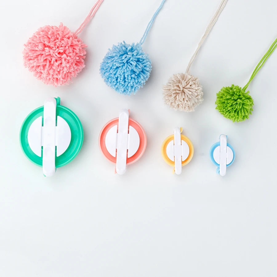 4 Sizes one Set Pompom Maker Pompom Maker Wool Ball Making Fluff Ball Weaver Weaving Needle Diy Craft Knitting Wool Tool Kit