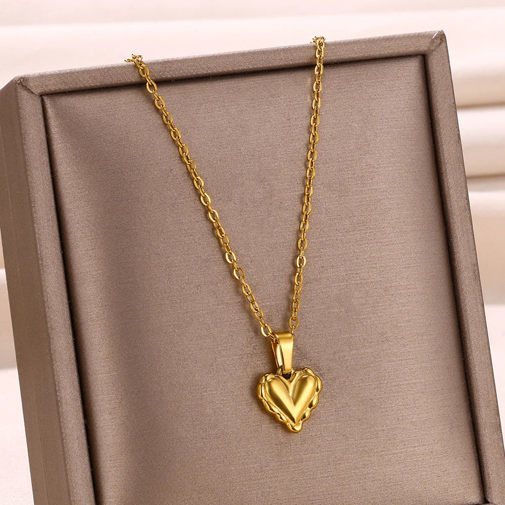 Fashion Necklaces 2022 Woman Stainless Steel Love Heart Pendant Necklaces Virgin Girls Jewelry Rose Gold Color Chain Link