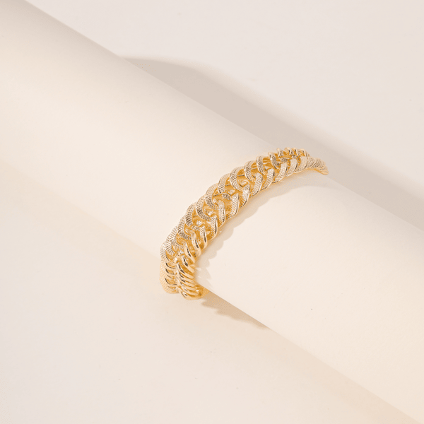 An elegant and high-end Middle Eastern Ramadan style metal engraved double woven dense chain for women's popular vacation style foot chain