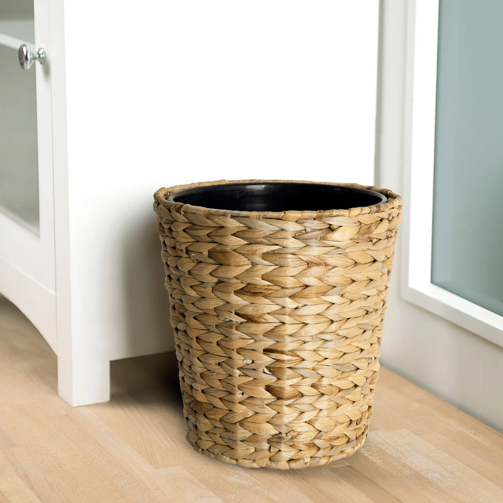 Natural Finish Water Hyacinth Trash Can with Removable Liner, 1.8 Gallon