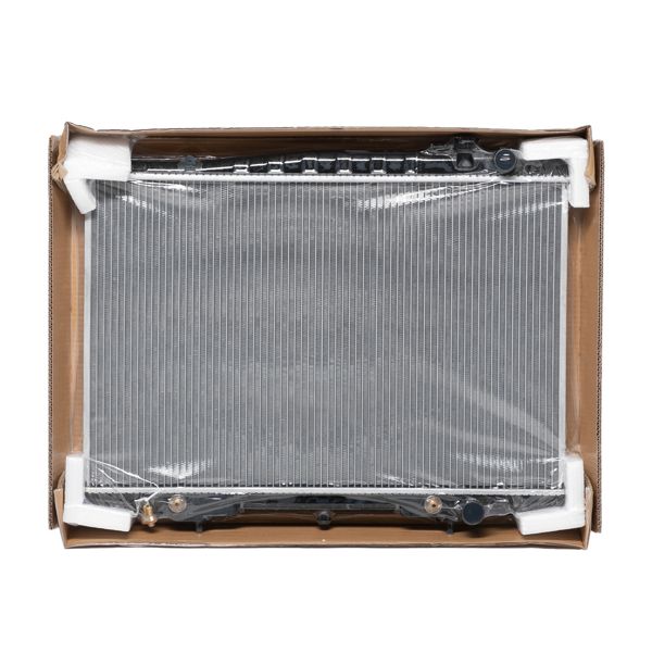 Radiator for Nissan fit 1998-2004 Frontier 2000-2004 Xterra Base XE SE 2.4 3.3L