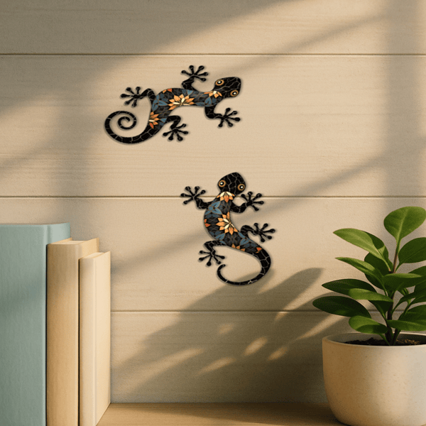The Iron Cat Key Hook Rack - Fashionable Metal Wall - Mount Key Holder. It's an Easy - Install Storage Organizer Ideal for Home Living Room and Bedroom Decor, and a Top - tier Housewarming Gift.Wall S